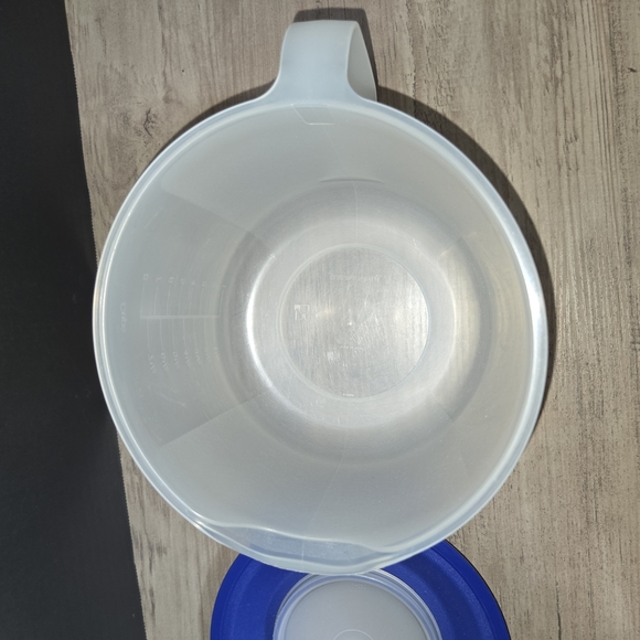 Tupperware mix n' stor pitcher 8 cups 2000ml 64 fl oz measuring cup 1629E, 1628D - Picture 5 of 9